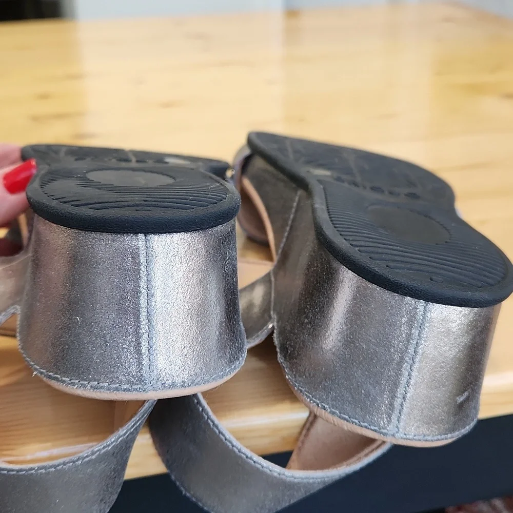 Brioso Huntley Sandals Comfort Metallic Covered Wedge in Pewter Size 9.5 - Picture 12 of 17